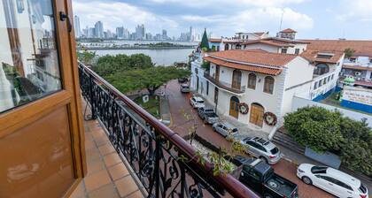 Oasis Hotel
