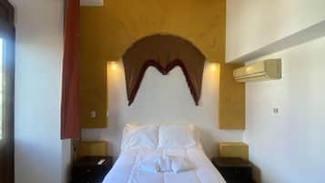 Superior Room, 1 Bedroom, City View | 1 bedroom, premium bedding, down comforters, pillowtop beds