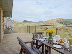 Outdoor dining - Red Kite Lodge - UK32610 (Stanner, near Kington)