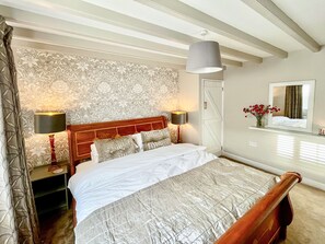 1 bedroom, free WiFi, bed sheets - 1 bedroom accommodation in Allerston, near Pickering (Allerston, near Pickering)