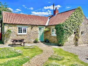 Exterior - 1 bedroom accommodation in Allerston, near Pickering (Allerston, near Pickering)
