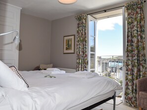 4 Schlafzimmer, kostenloses WLAN, Bettwäsche
