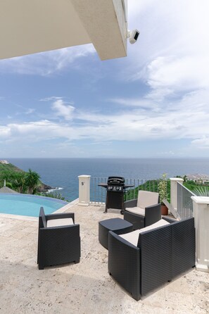 Terrace/patio - Uplifting 3 bed beach island cottage (cap estate)