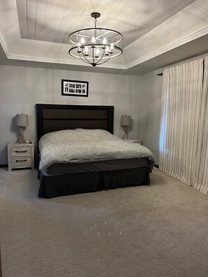 5 bedrooms, WiFi, bed sheets