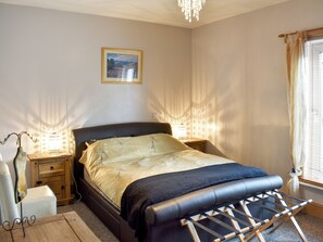 2 多间卧室、免费 WiFi、床单