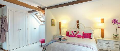 3 habitaciones, wifi gratis y ropa de cama