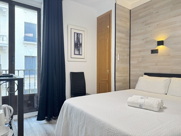 1 chambre, fer et planche à repasser, lit parapluie, Wi-Fi gratuit