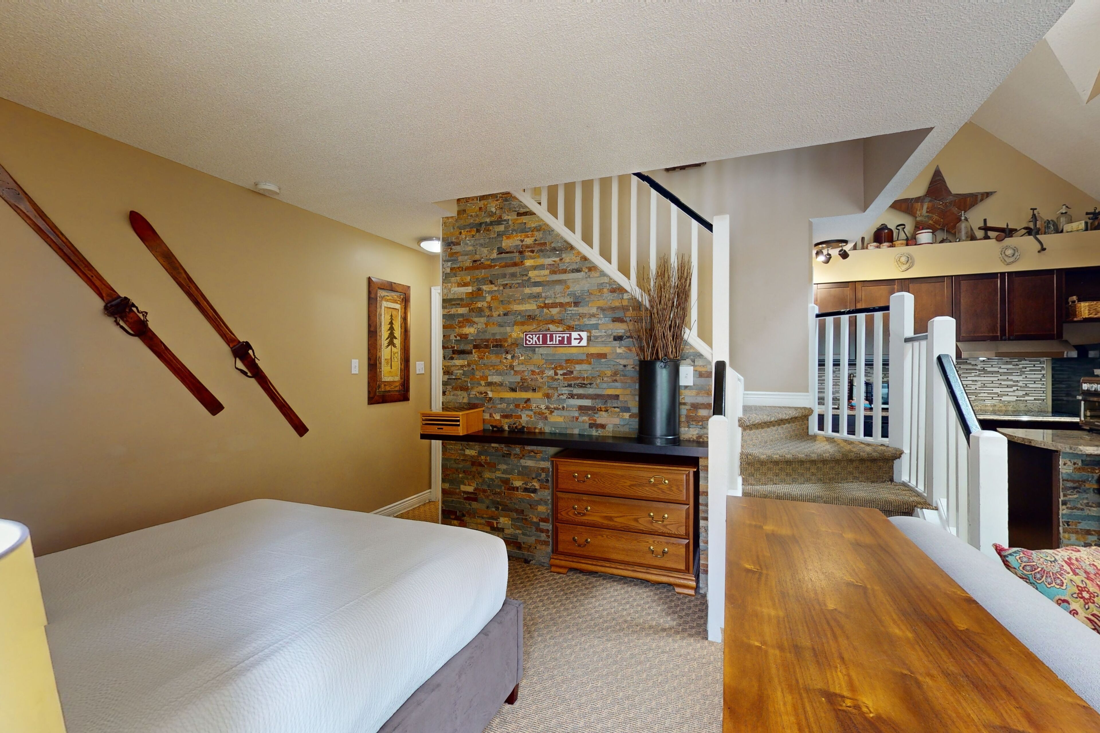 Accès Internet, draps fournis