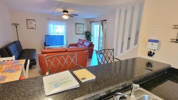 Kondominium, Beberapa Tempat Tidur, dapur | Dapur pribadi | Lemari es, microwave, oven, dan kompor