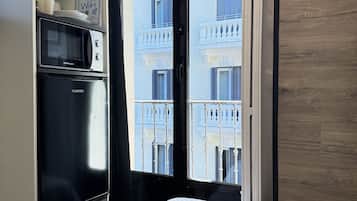 1 chambre, fer et planche à repasser, Wi-Fi gratuit, draps fournis