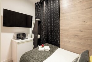 1 makuuhuone, silitysrauta/-lauta, ilmainen Wi-Fi, vuodevaatteet