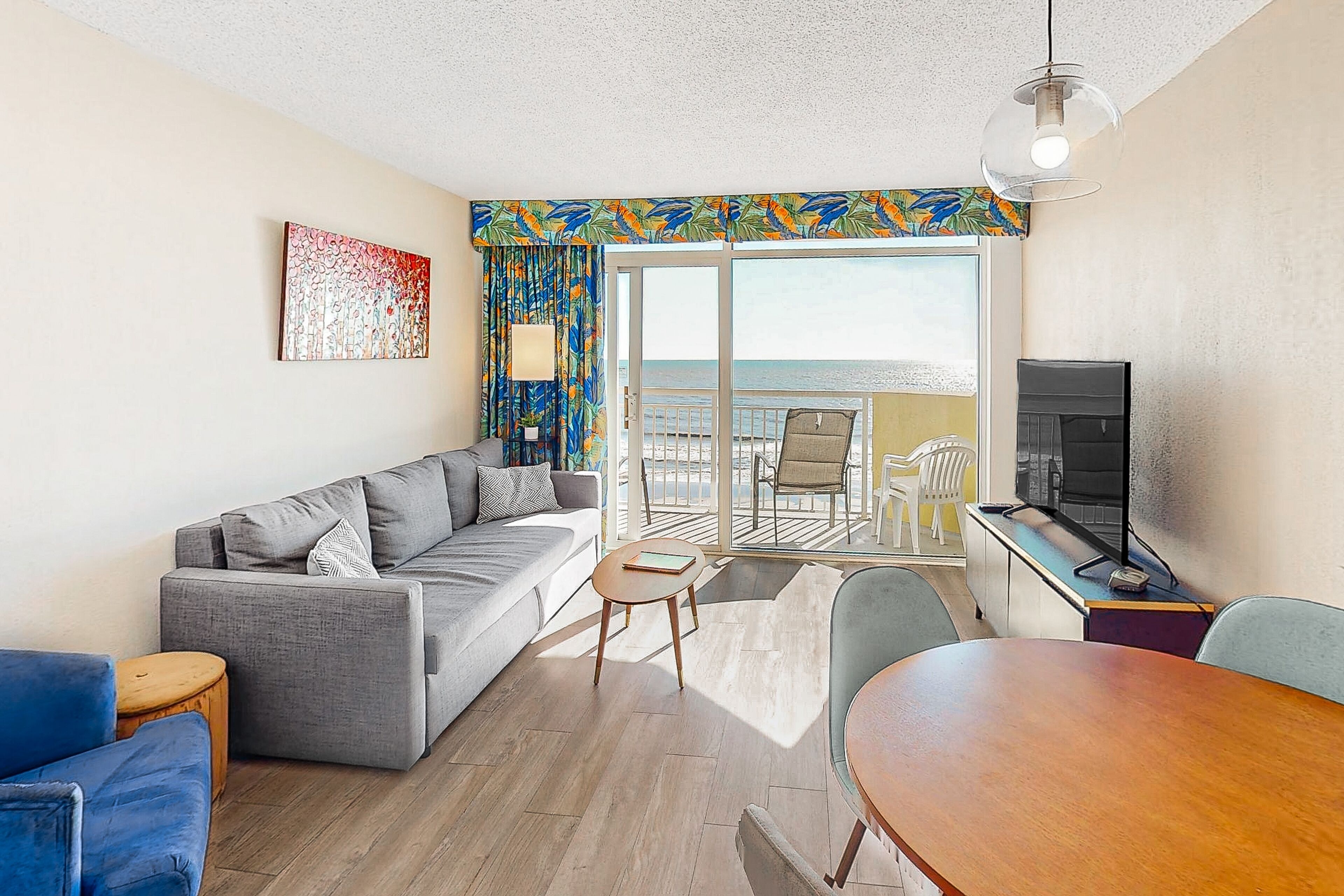 Enchanting oceanfront condo with balcony, pool, hot tub, & washer/dryer