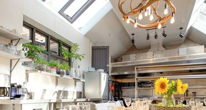 8 bedroom accommodation in Woolhope, near Ledbury