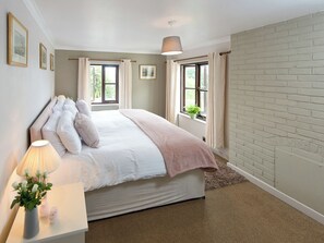 8 dormitorios, wifi gratis, ropa de cama