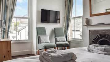 7 bedrooms, free WiFi, bed sheets