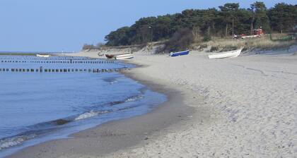 Exkl. FeWo mit WLAN, Strandnähe mit Schwimmbad, Sauna im Haus