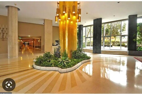 Elkins Park studio 1 Queen & 1 sleeper Hotel style kitchen & bathroom+ Amenities