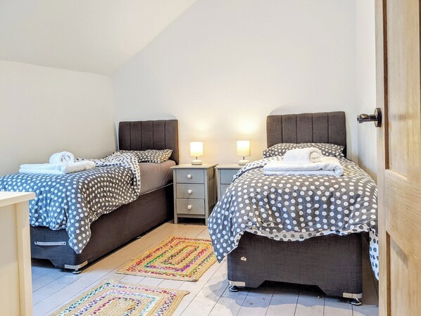 5 habitaciones, wifi gratis, ropa de cama y acceso para silla de ruedas