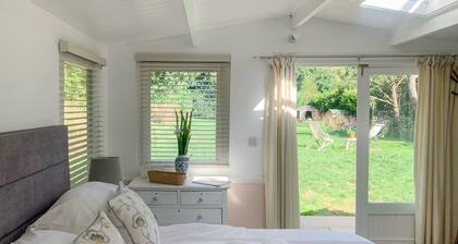 1 bedroom accommodation in Frant, Tunbridge Wells