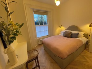 1 sovrum, strykjärn/strykbräda, internet och sängkläder