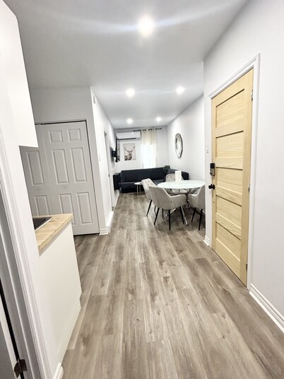 #203_Downtown One Bedroom Loft in  with free parking