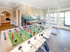 Games room - 4 bedroom accommodation in Carlton Colville, near Lowestoft (Carlton Colville, near Lowestoft)