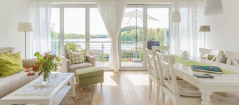 Lakeview 2 Lake Salem child-friendly bathing lake W LAN