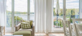 Lakeview 2 Lake Salem child-friendly bathing lake W LAN