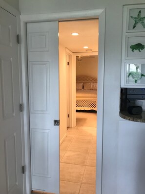 Interior - Midnight Cove II 610F: 2 Bed Condo with Lanai and Shared Amenities (Siesta Key)