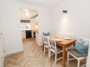 Dining - Maple House (Tadcaster)