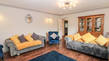 Cottage | Living area