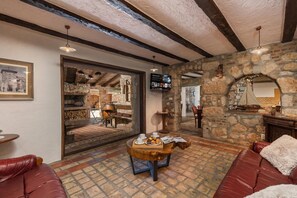 Family Villa, Multiple Bedrooms (Villa Cupido With Private Pool) | Interior