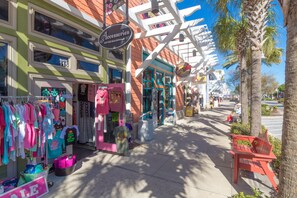 Condo, 4 habitaciones | Exterior