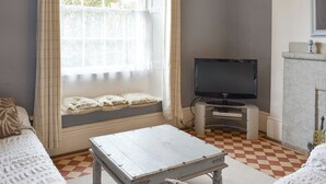 Fernseher, Kamin