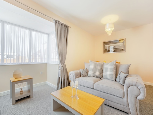 Macey's Cottage - UK42146