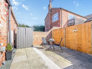 Outdoor dining - Macey's Cottage - UK42146 (North Somercoates)