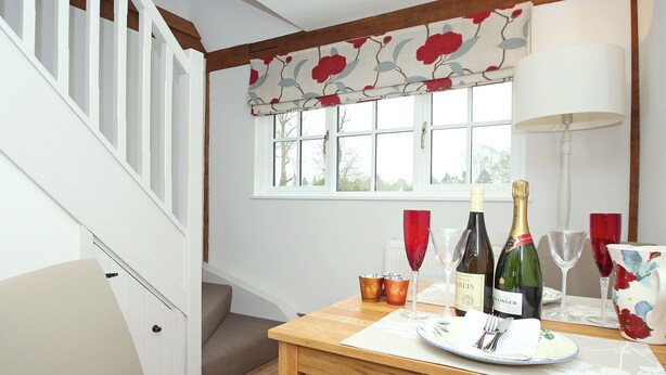 Dining - Pure rural charm in a nutshell. (St Mary&rsquo;s Platt, Sevenoaks)