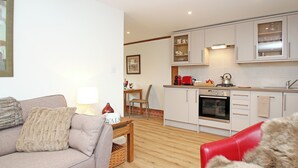 Living area - Pure rural charm in a nutshell. (St Mary&rsquo;s Platt, Sevenoaks)