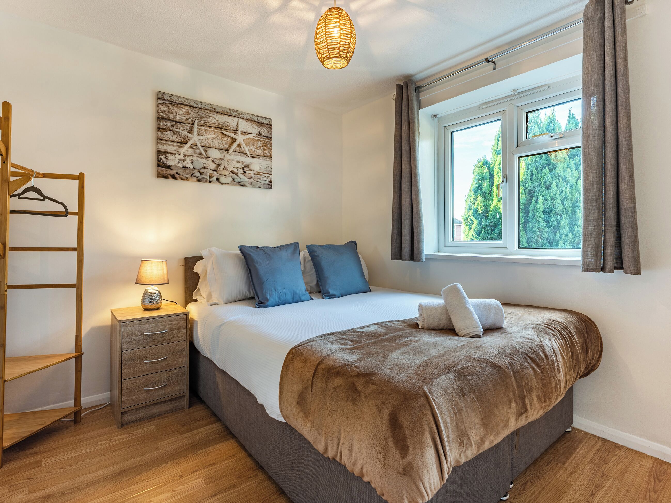 4 habitaciones, wifi gratis y ropa de cama 