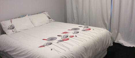 4 makuuhuonetta, vuodevaatteet