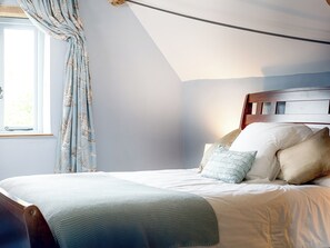 1 chambre, draps en coton égyptien, matelas mémoire de forme