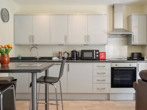 Dishwasher - 2 bedroom accommodation in Aberfoyle (Aberfoyle)