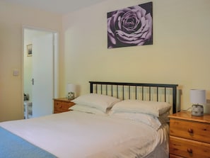 2 bedrooms, free WiFi, bed sheets