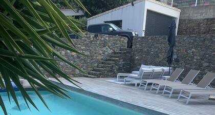 CHARMANT REZ DE VILLA DE 90m2 AVEC PISCINE