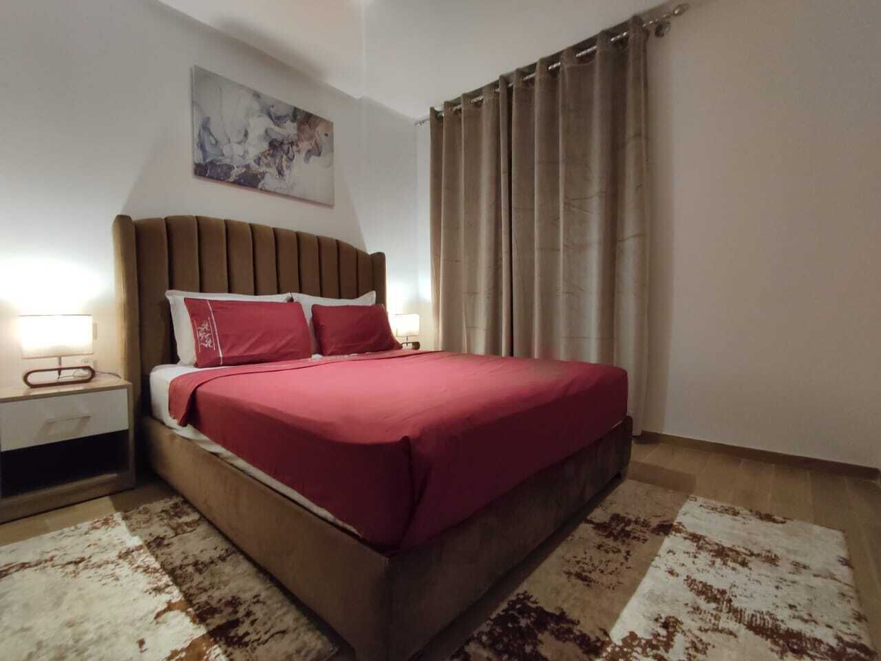 1 多间卧室、WiFi