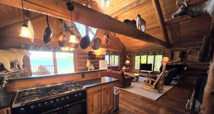 Drummond Island Hotel & Vacation Homes - Scotts Bay Lodge