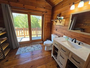 Interior - Drummond Island Hotel & Vacation Homes - Scotts Bay Lodge (Drummond)