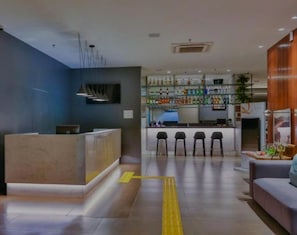 Apartment | Lobby