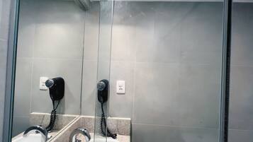 Apartment | Badezimmer