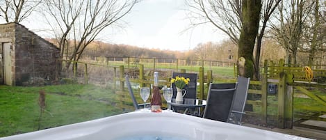 Bain à remous extérieur